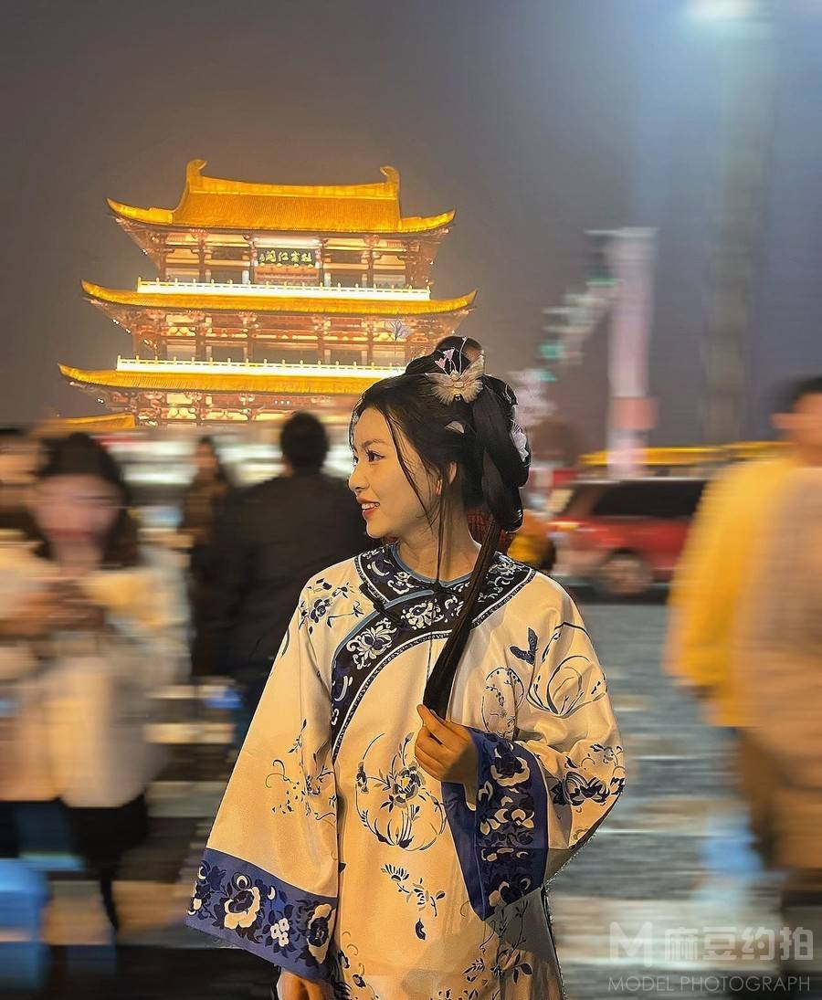 汉服模特