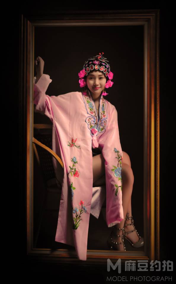 情绪模特