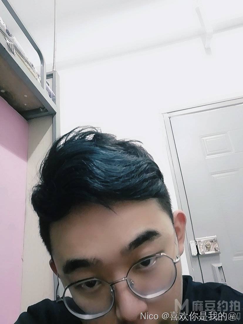 黑白模特