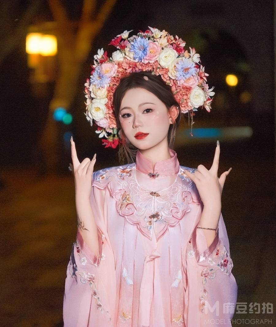 汉服模特