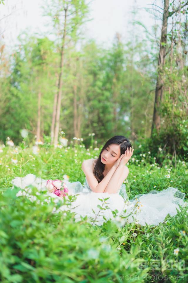 校园模特