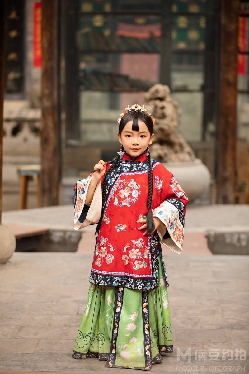 汉服模特