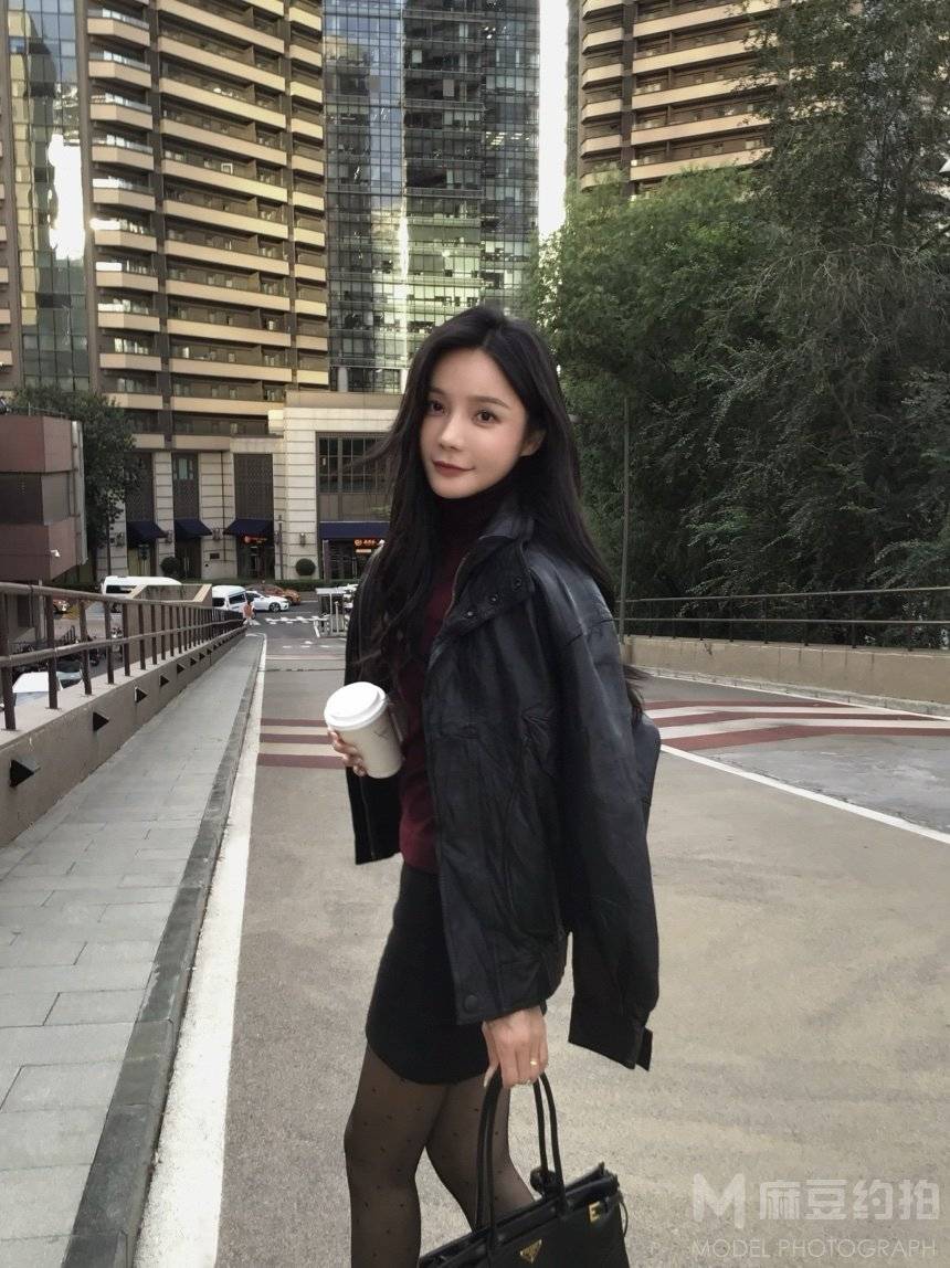 宝丽来模特
