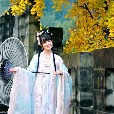 汉服模特