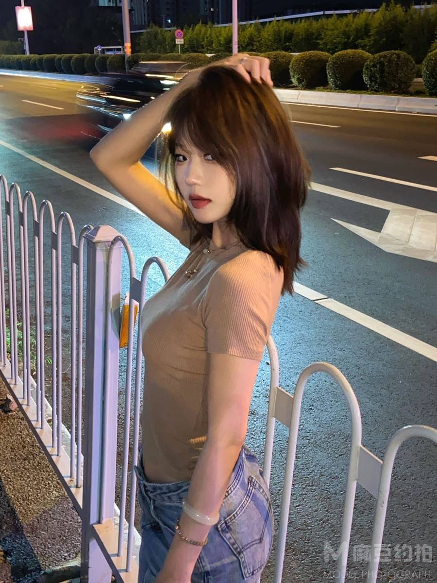 夜景模特