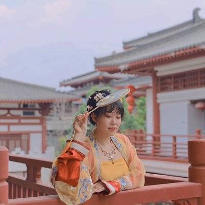 汉服模特