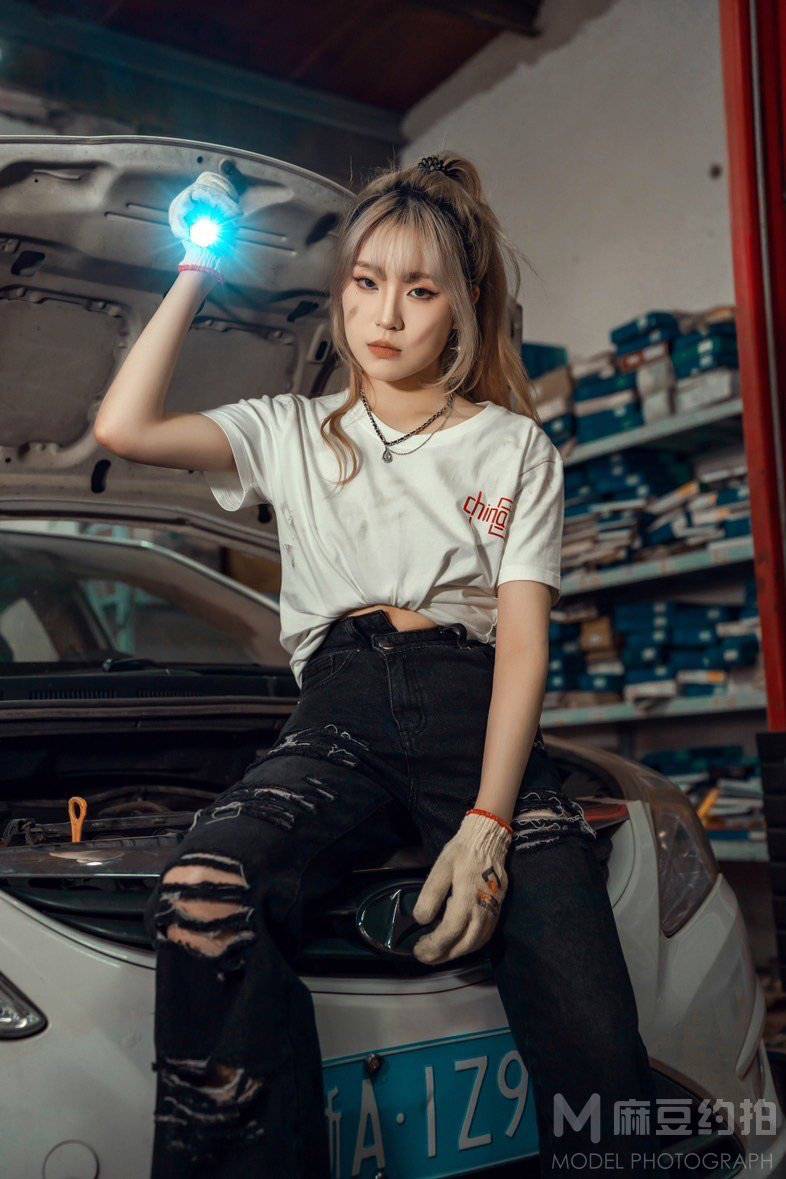 情绪模特