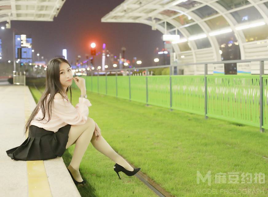 夜景模特