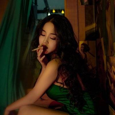情绪模特