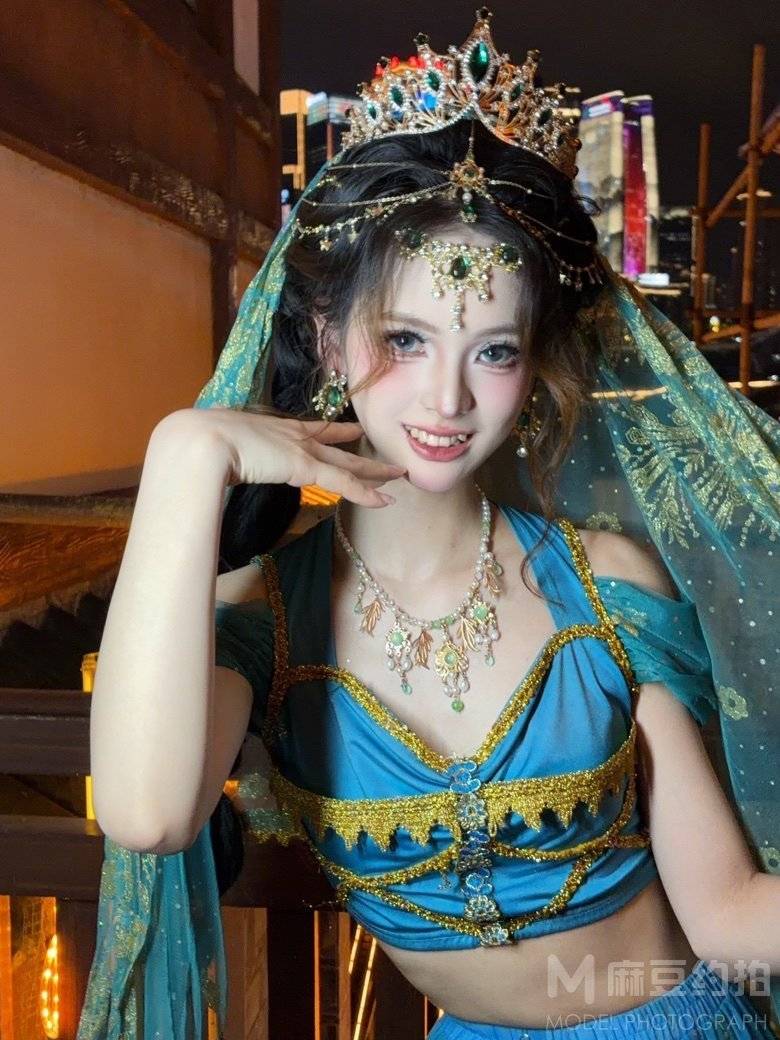 妆容模特