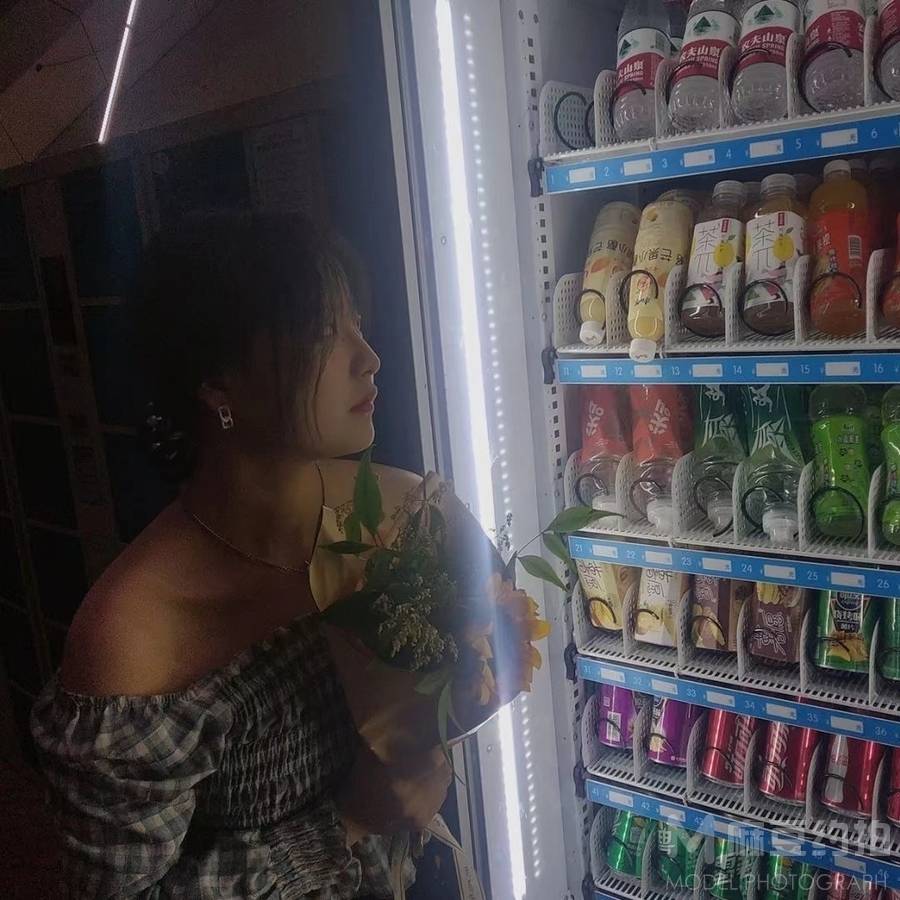 胶片模特