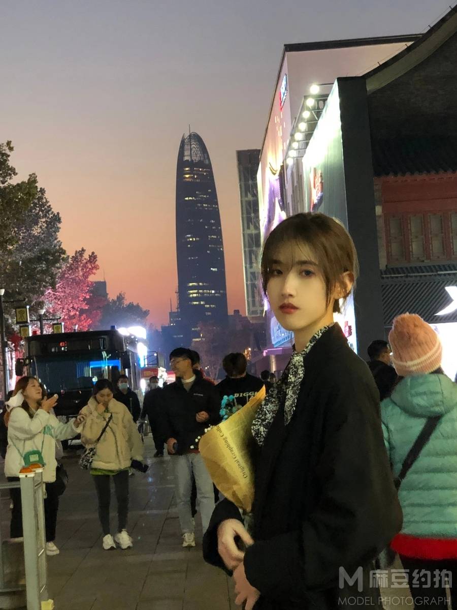 夜景模特