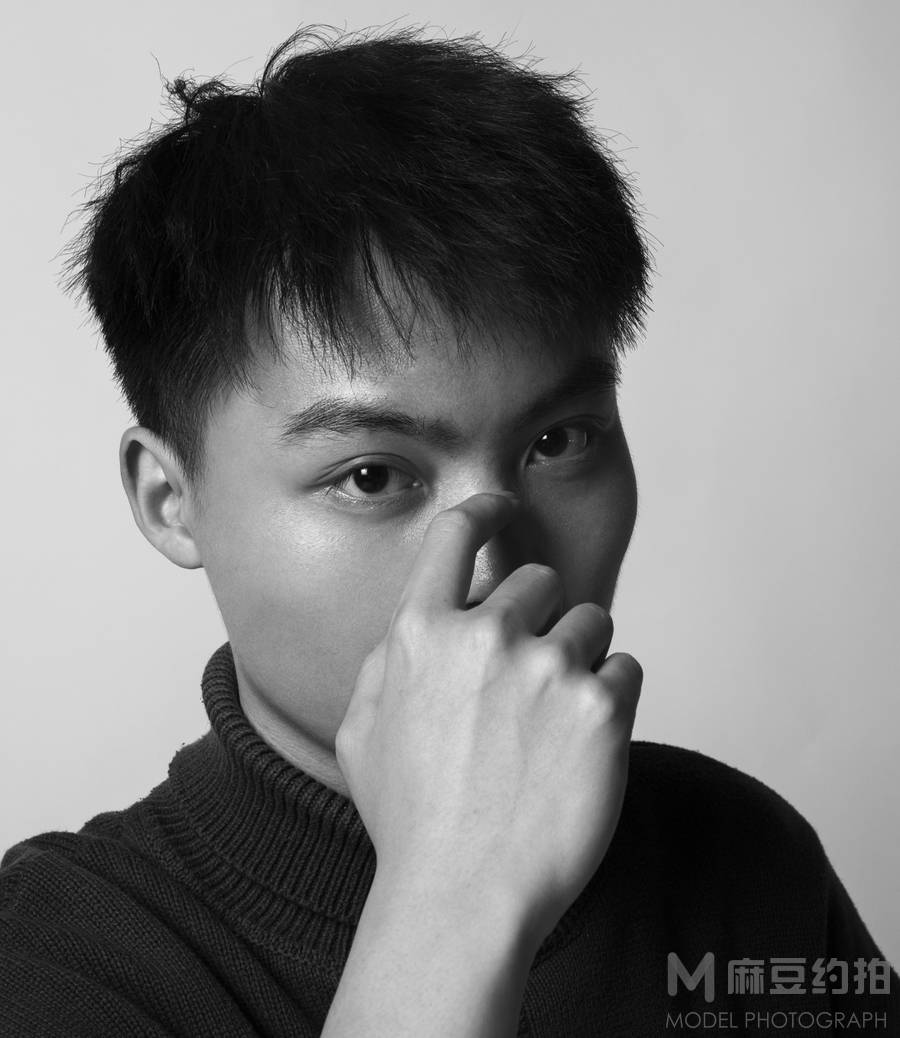 黑白模特