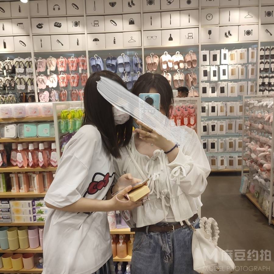 清新模特
