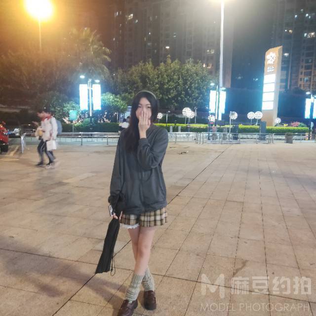 夜景模特