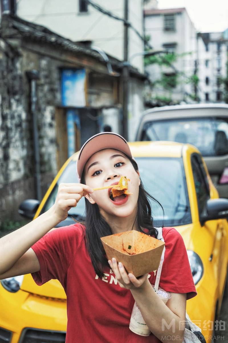 情绪模特