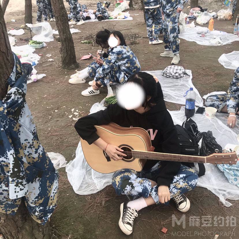 校园模特