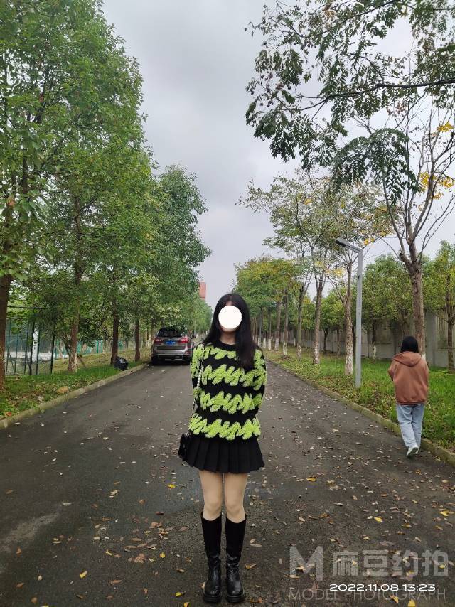 校园模特