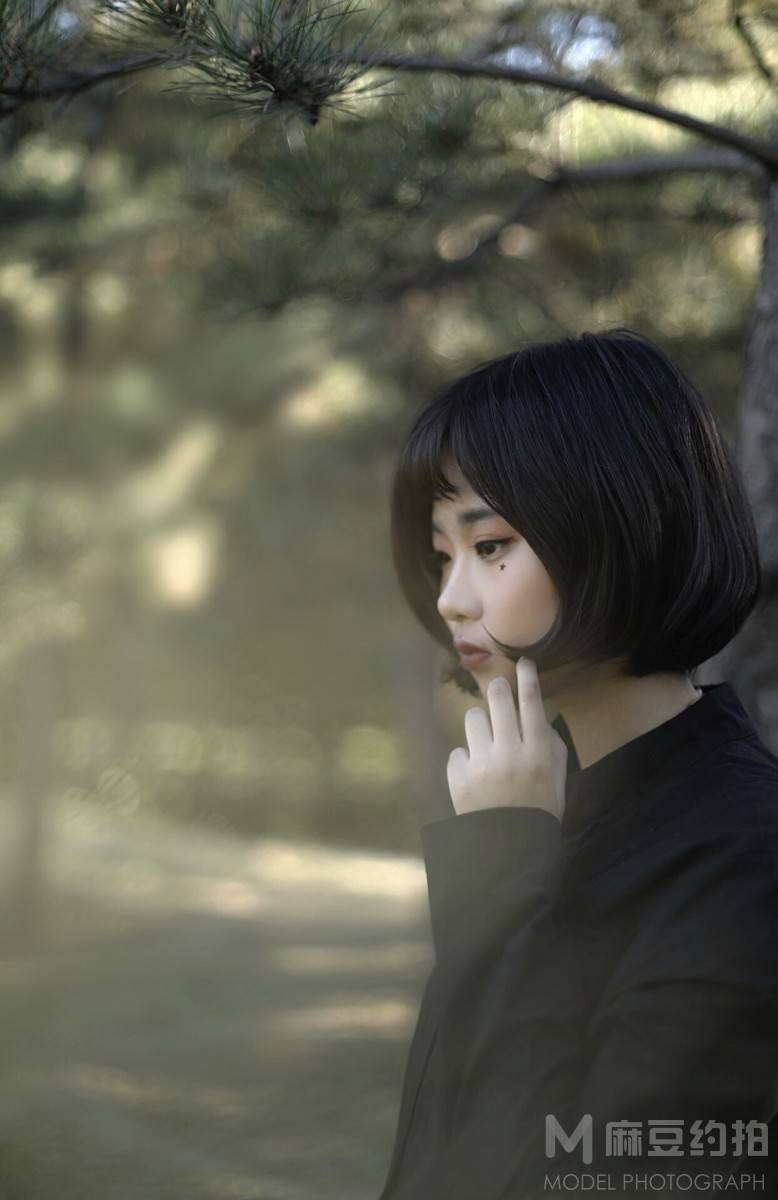 情绪模特