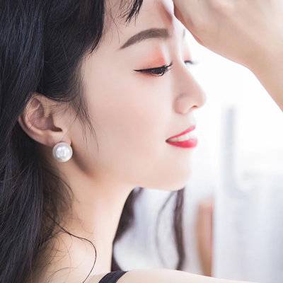 黑白模特