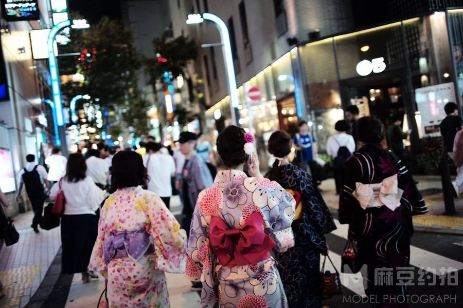 夜景模特