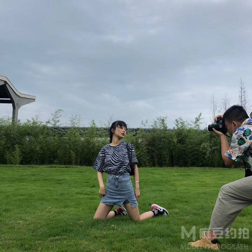 校园模特