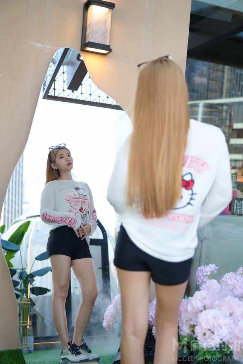 清新模特