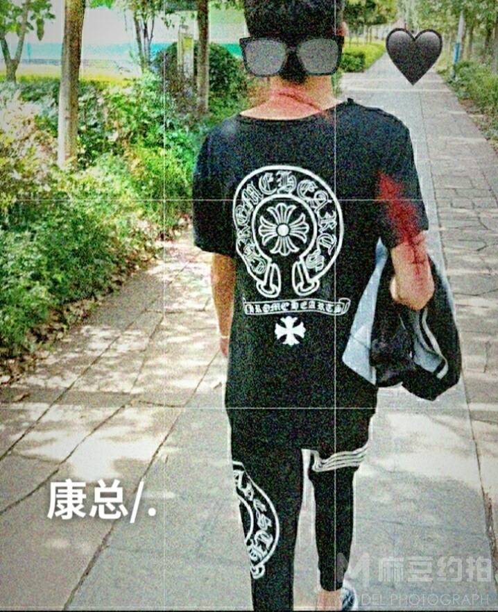 黑白模特