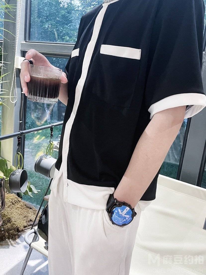 黑白模特