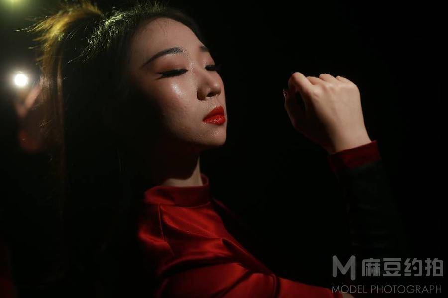 妆容模特