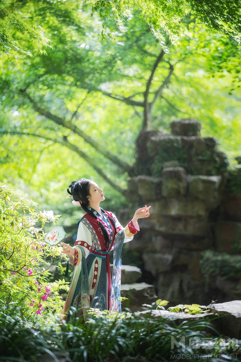 汉服模特