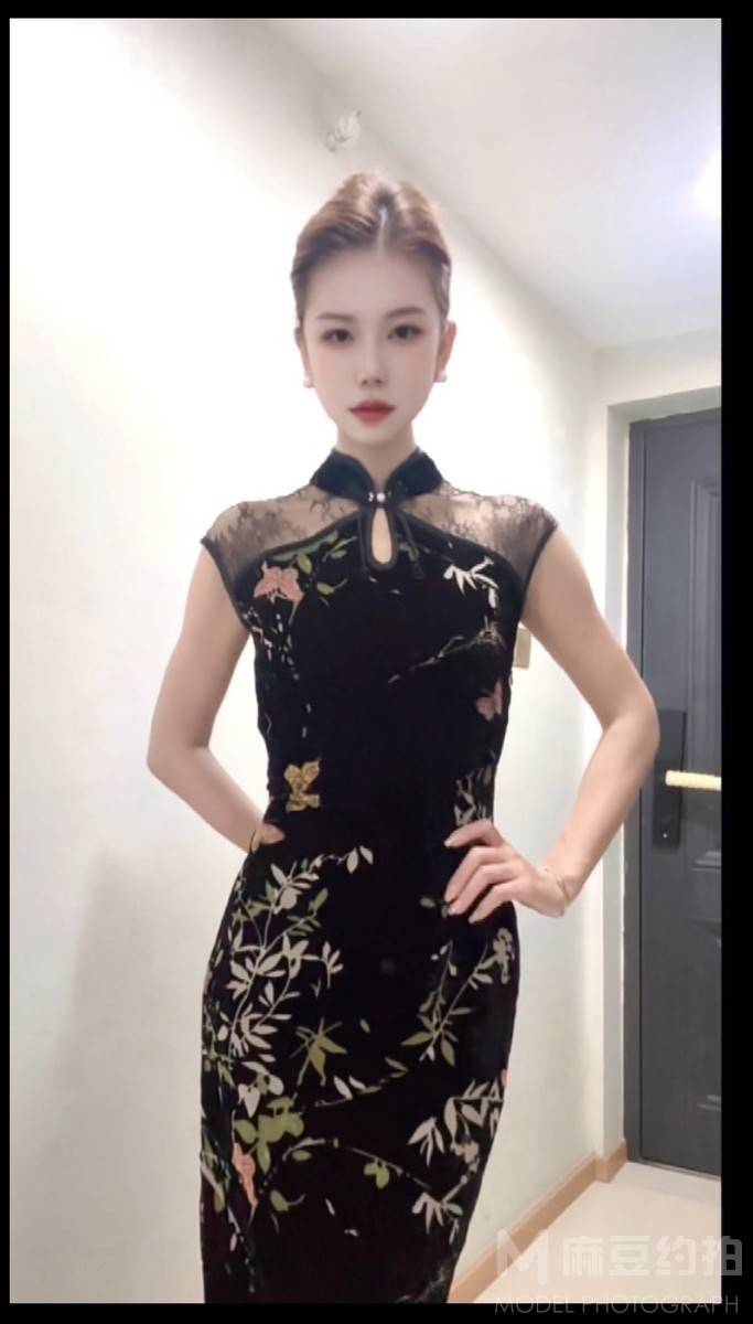 胶片模特