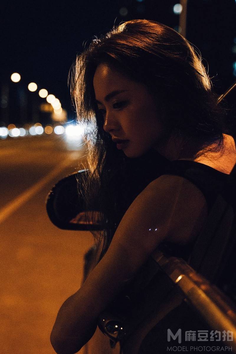 夜景模特