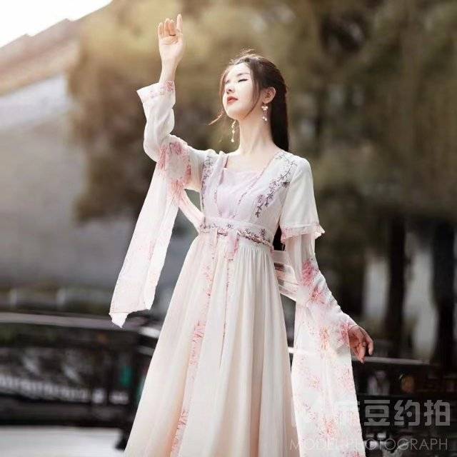 民国模特