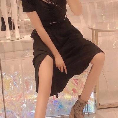 黑白模特