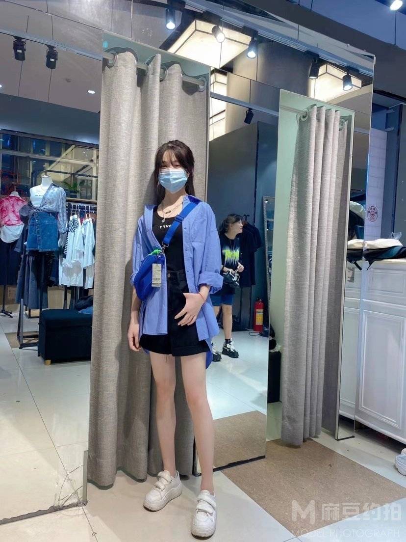 清新模特