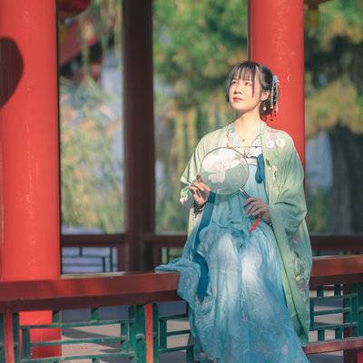 汉服模特