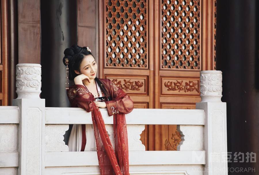 汉服模特
