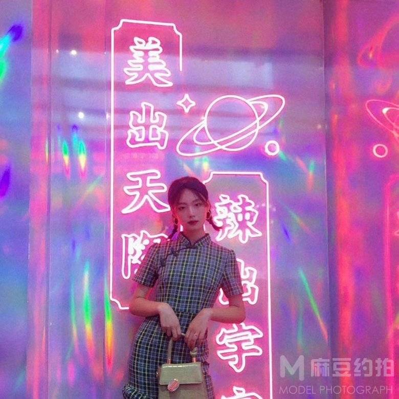 校园模特