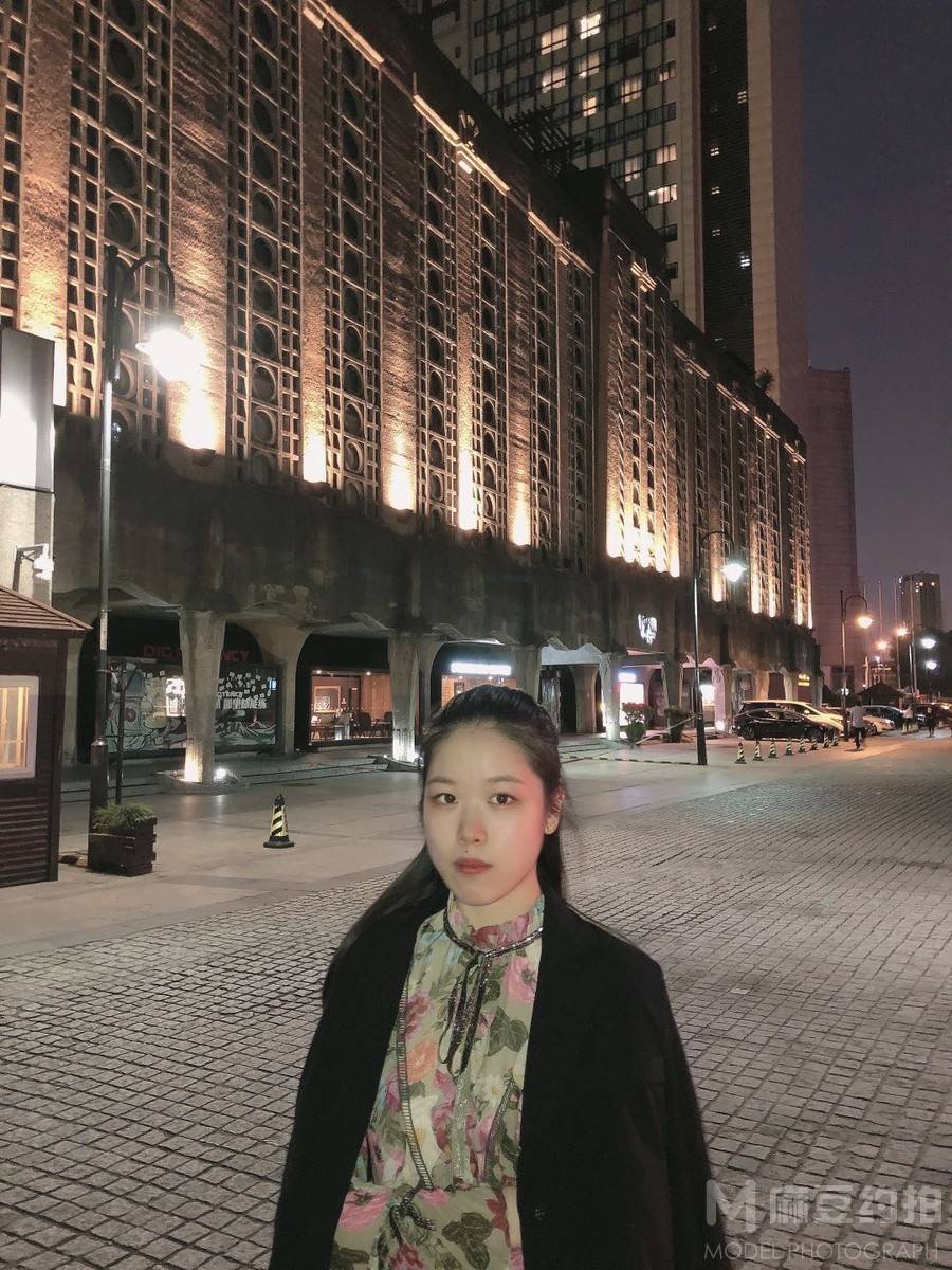 夜景模特