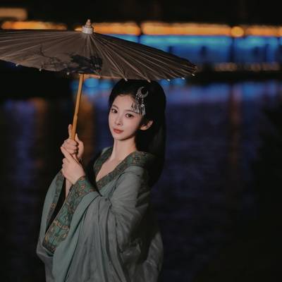 汉服模特