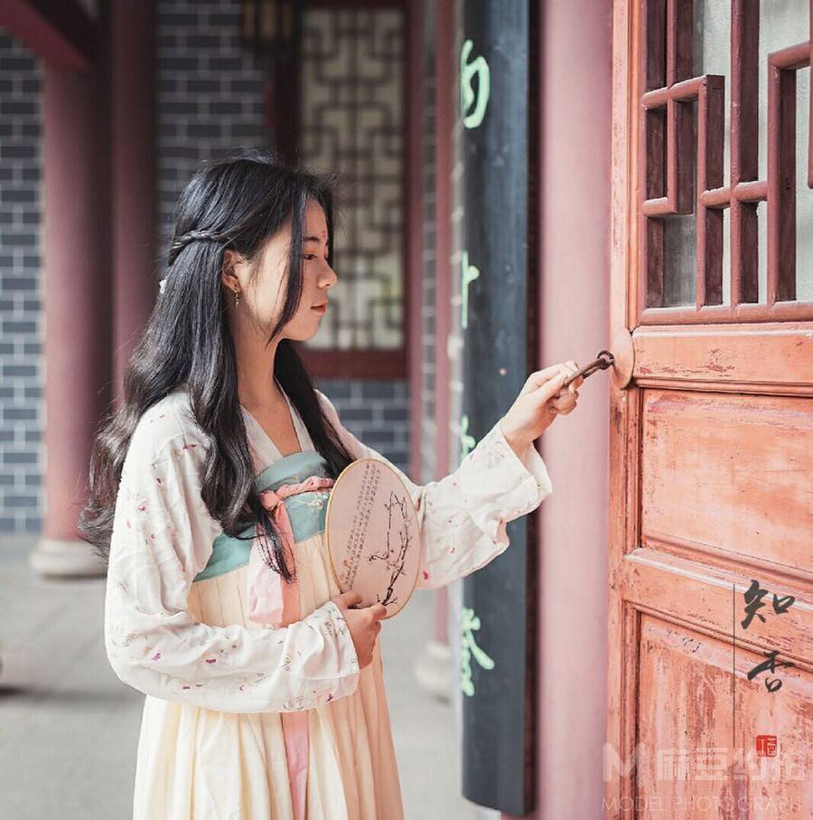 校园模特