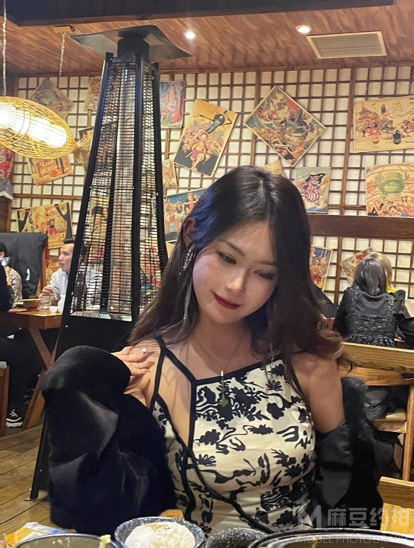 纪实模特
