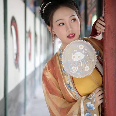 汉服模特