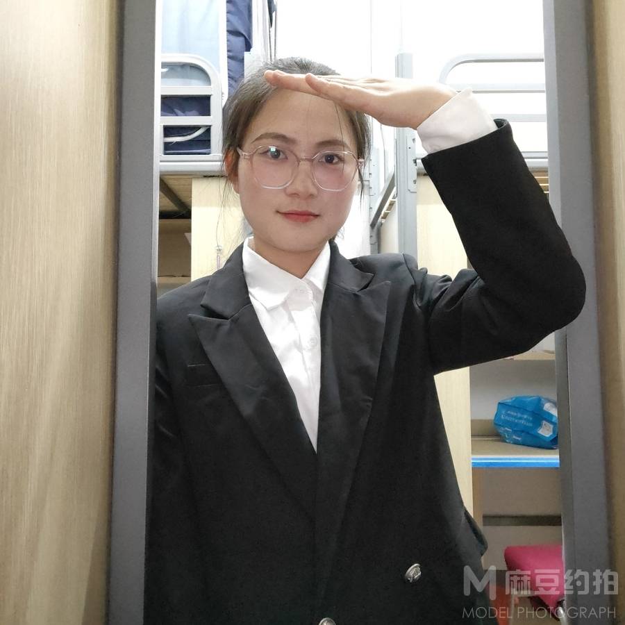 民国模特