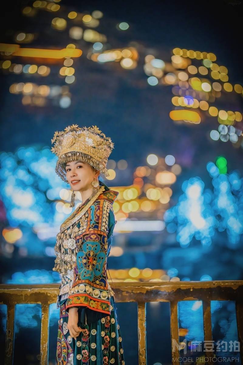 夜景模特