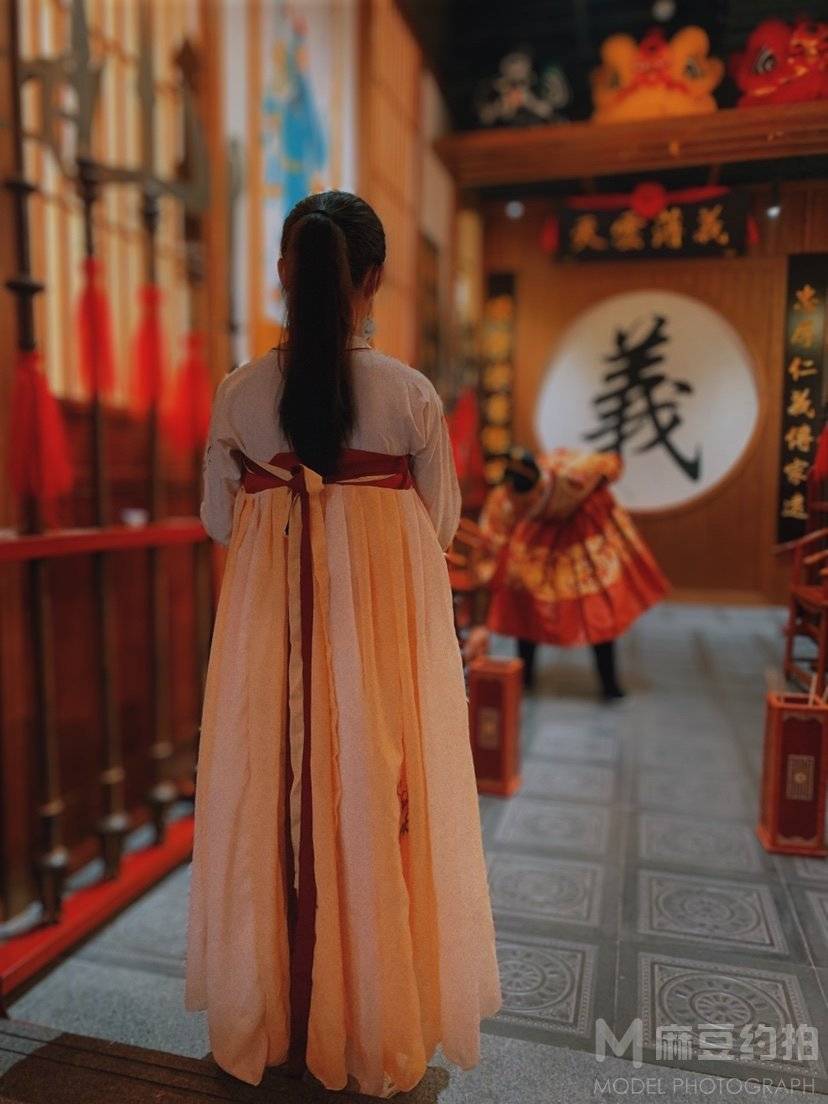 汉服模特