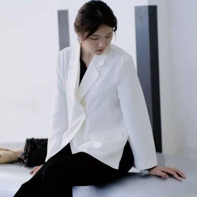 黑白模特