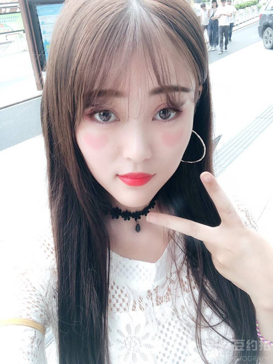 妆容模特