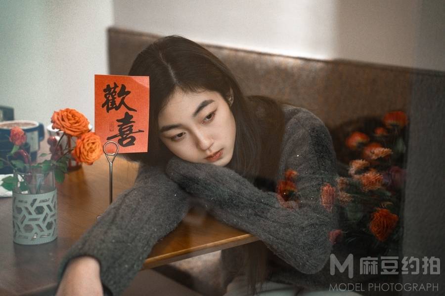 情绪模特